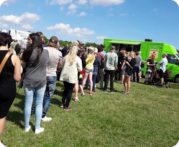 Indus Food Truck på ett event