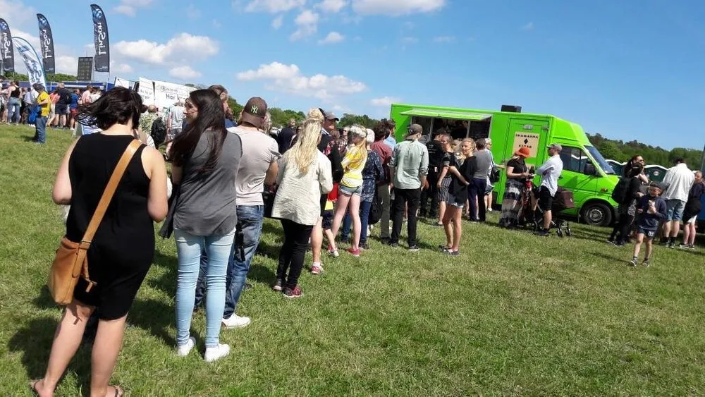 Indus Food Truck redo inför ett event