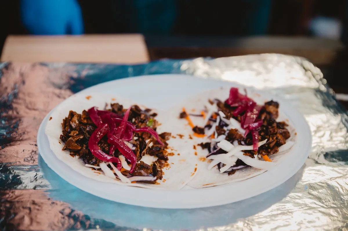 Indus Food Truck inför ett event